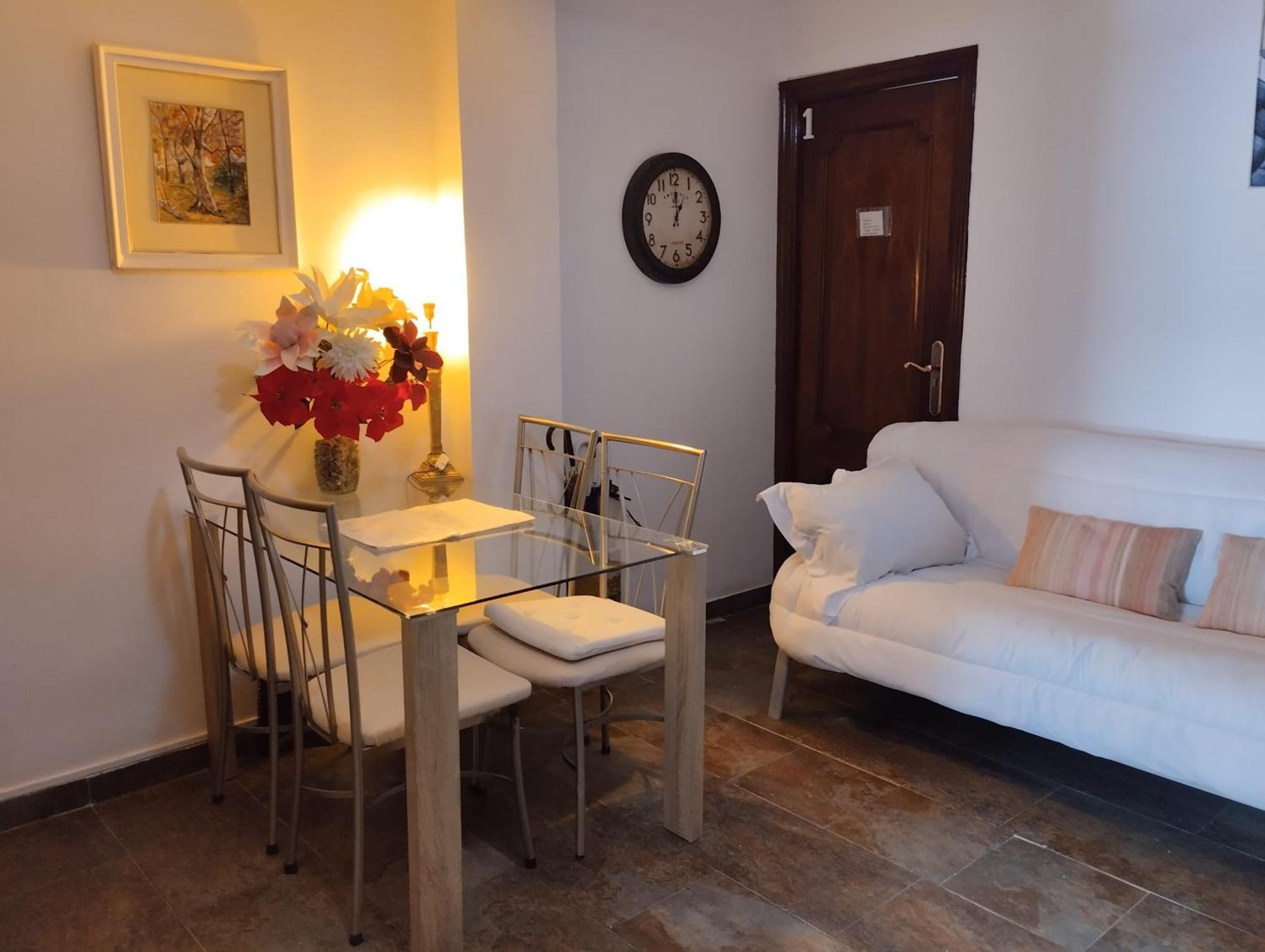 Habitaciones Individuales En Apartamento Madrid Extérieur photo