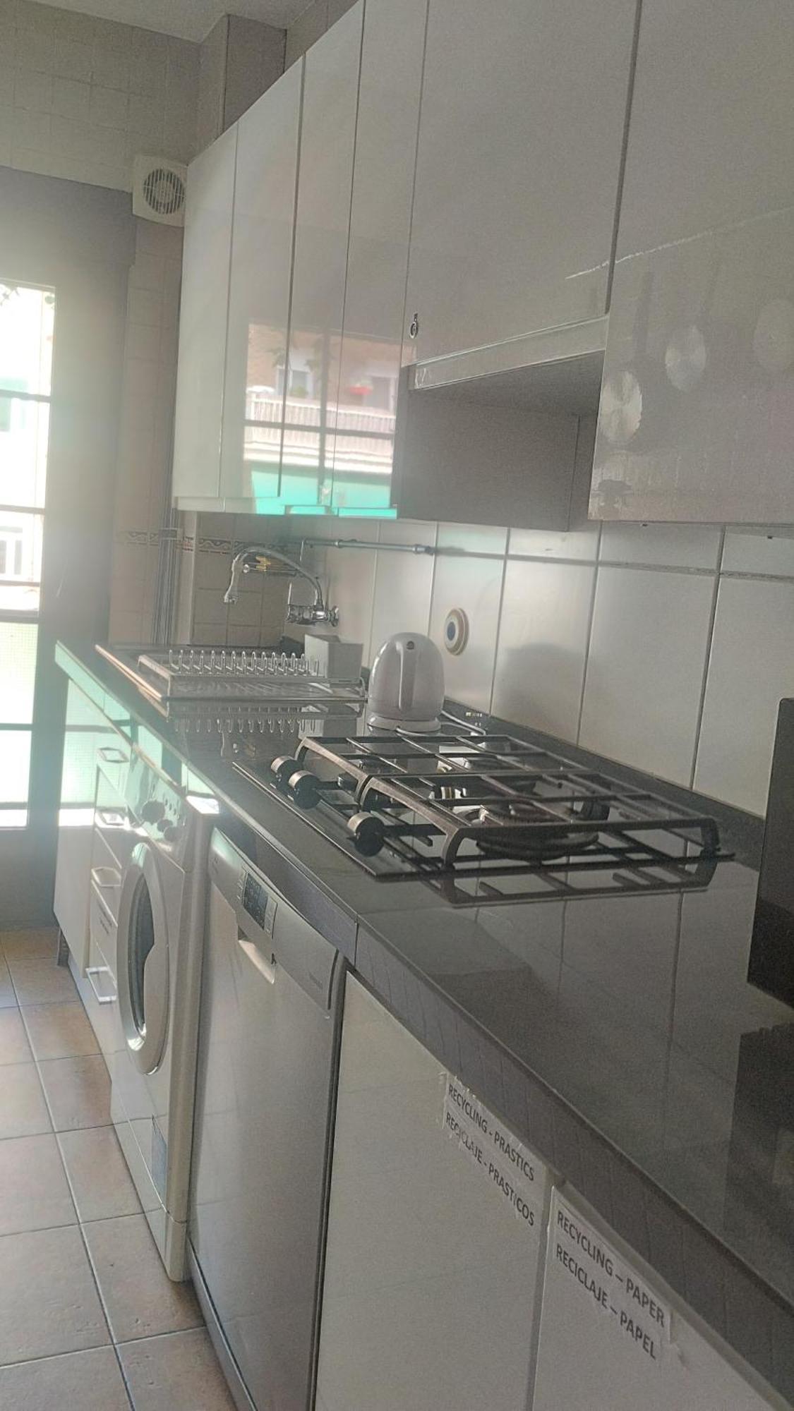 Habitaciones Individuales En Apartamento Madrid Extérieur photo