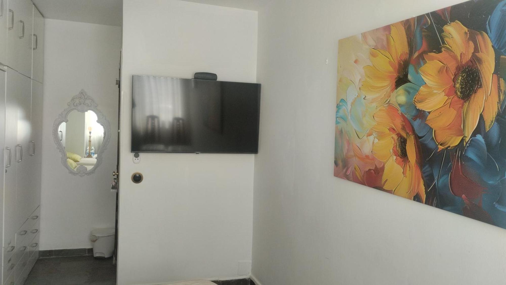 Habitaciones Individuales En Apartamento Madrid Extérieur photo